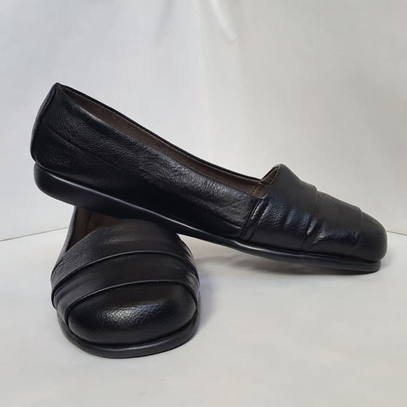AEROSOLES Shoes - A2 Aerosoles Women's Size 10 Black Leather Loafers